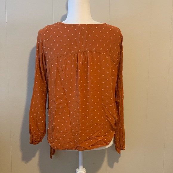 SOLD Universal Thread Wrap Blouse - Picture 2 of 8